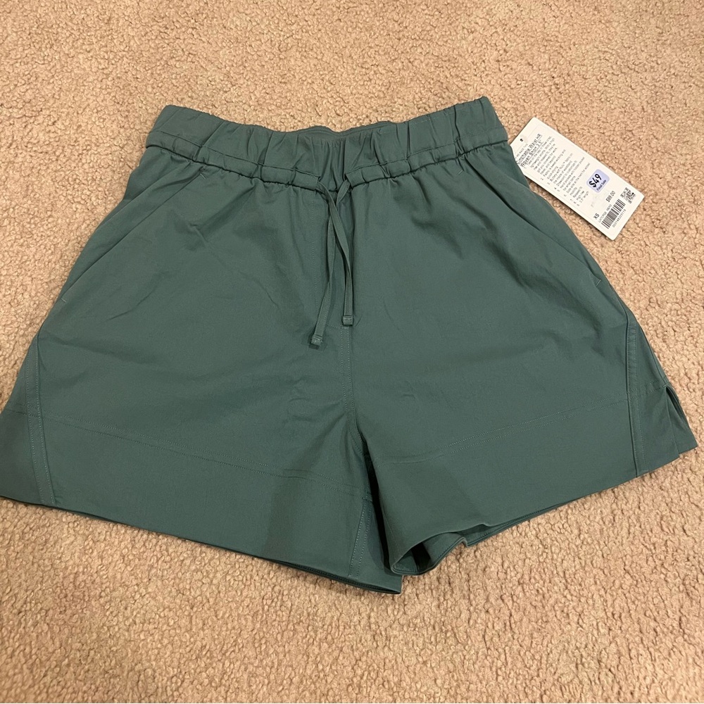 NWT Lululemon Cinchable Waist High-Rise Woven Short 3.5” in MEFO Size XS